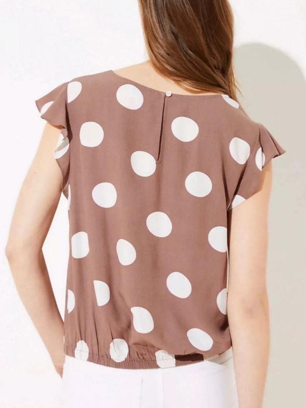 LOFT Women’s Polka Dot Banded Hem Flutter Sleeve Top Brown White Size Medium - Picture 2 of 10